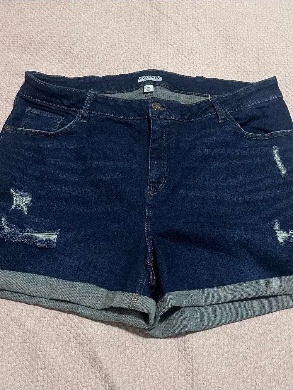 Women’s plus size 20W Ava & Viv Dark Blue Distressed Rolled Hem Jean Shorts